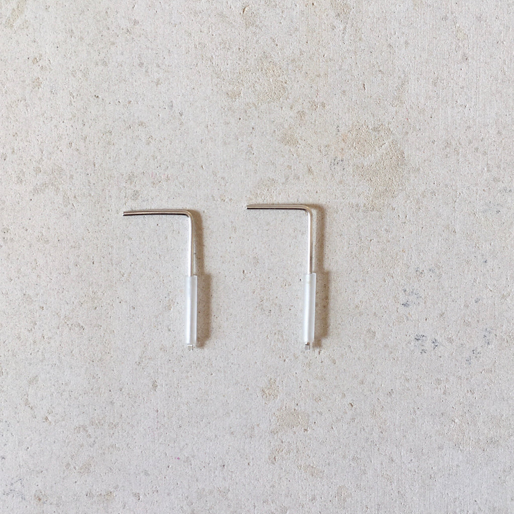 Elegant Stud Earrings with a Dainty Touch - Minimalist Must-Have