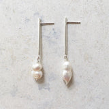 Elegant minimalist baroque natural pearl earrings, minimalist earrings, wedding earrings