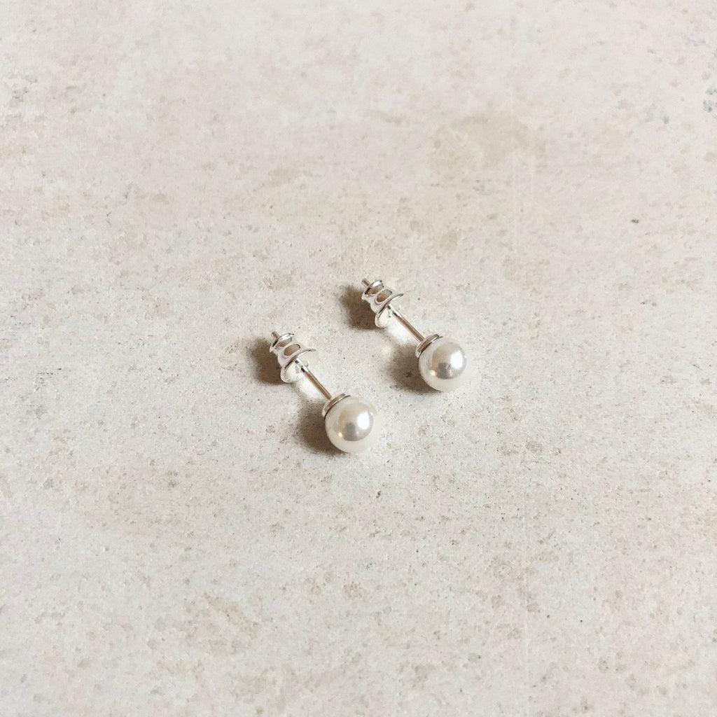 Minimalist Pearl earrings, Dainty earrings, bridesmaid gift, wedding earrings, Gift for her