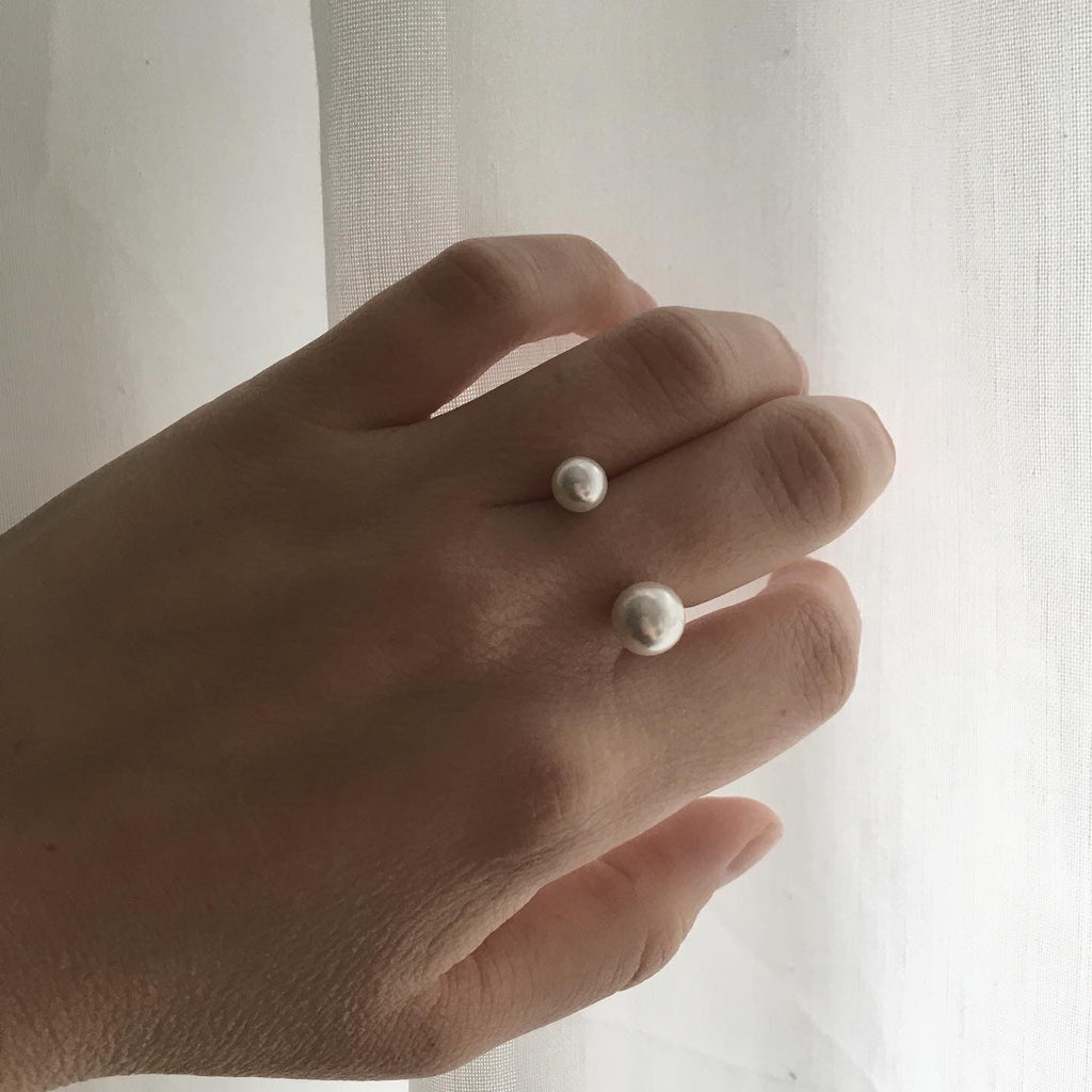 Erth pearl ring store