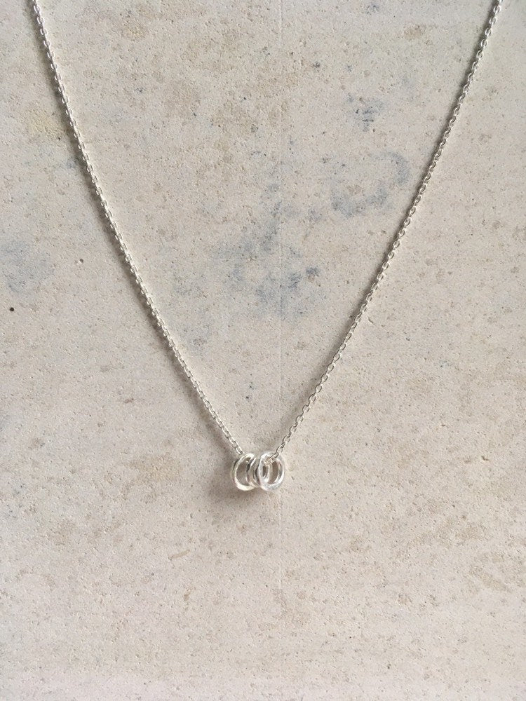 Minimalist necklace I Dainty necklace | Circle pendant | Family necklace |