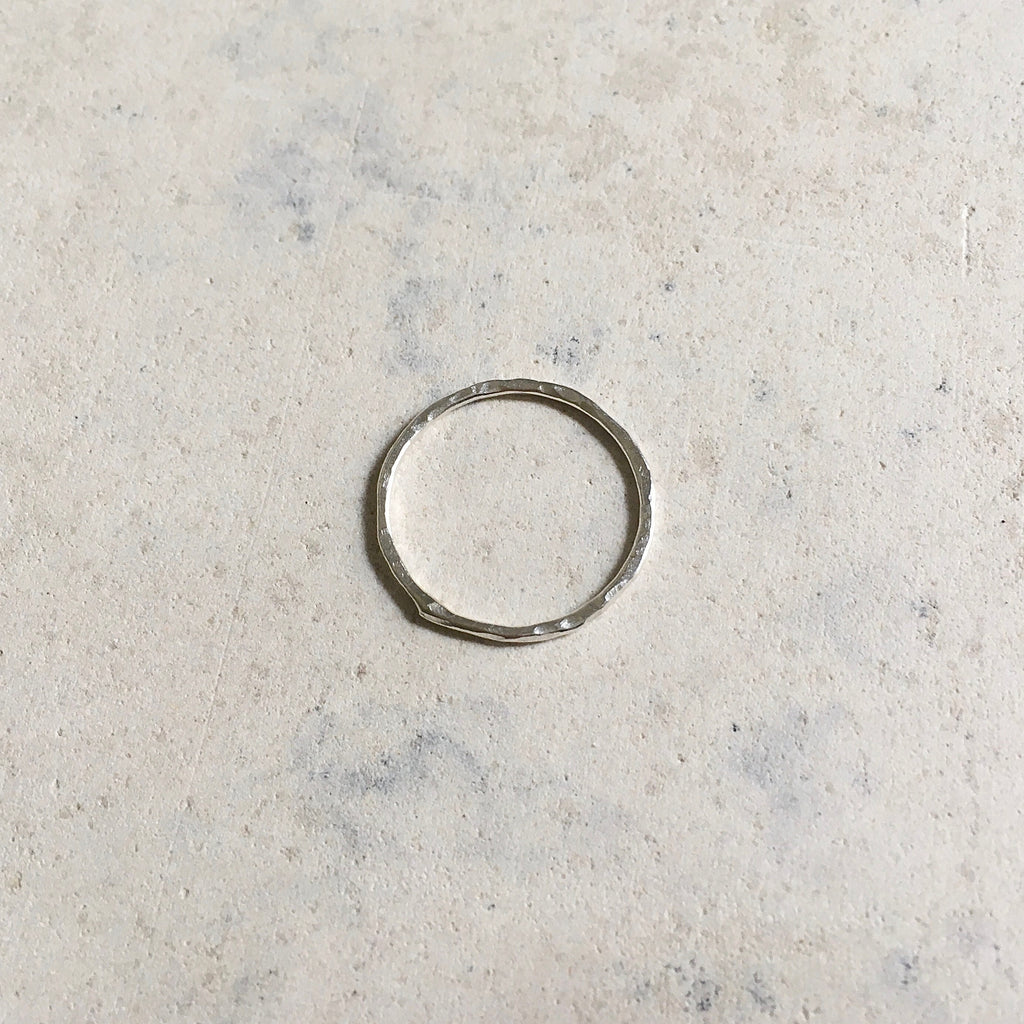 Dainty silver ring I minimalist ring I Stackable ring I Hammered ring